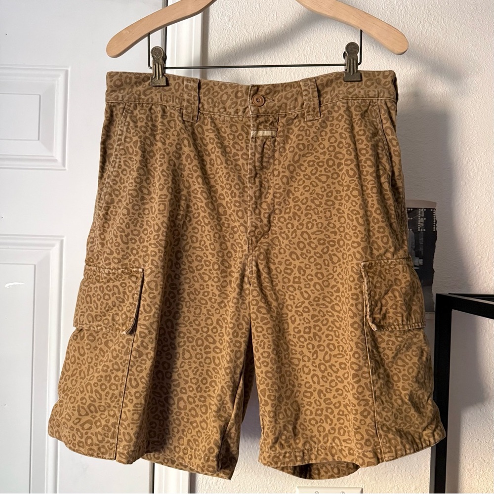 CLOSED men’s mustard tan‎ leopard cheetah cotton utility cargo shorts
